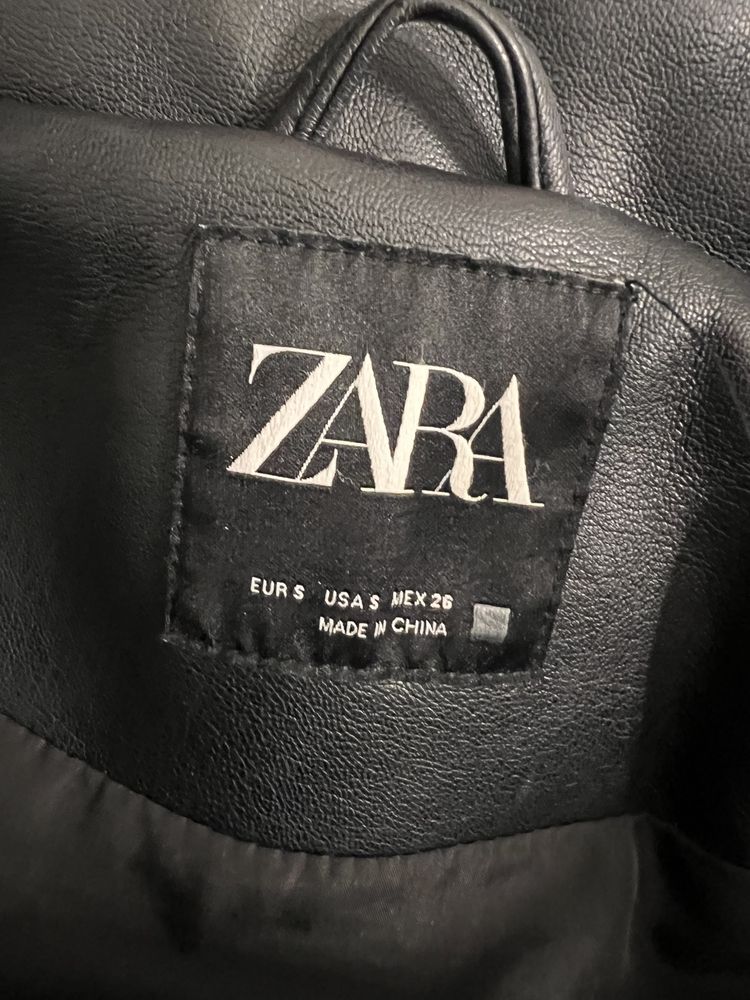 Куртка пуховик  Zara кожаная осень зима
