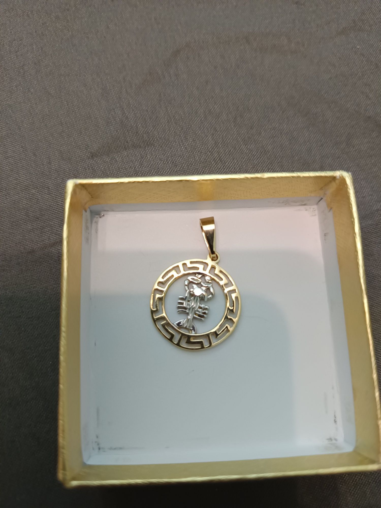 Wisiorek znak zodiaku rak