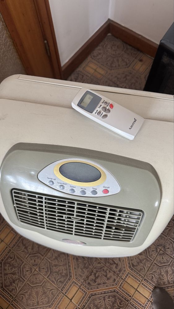 Ar condicionado AMSTRAD