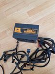 Corsair 550w Працює добре.Пломба. Брендовий блок живлення