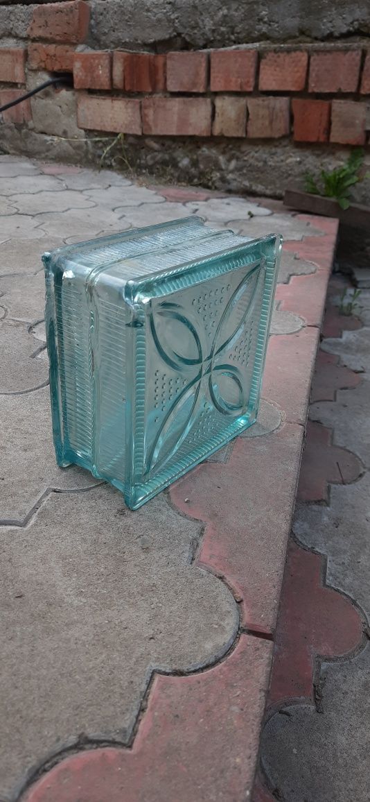 Продам склоблок б/у 20×20