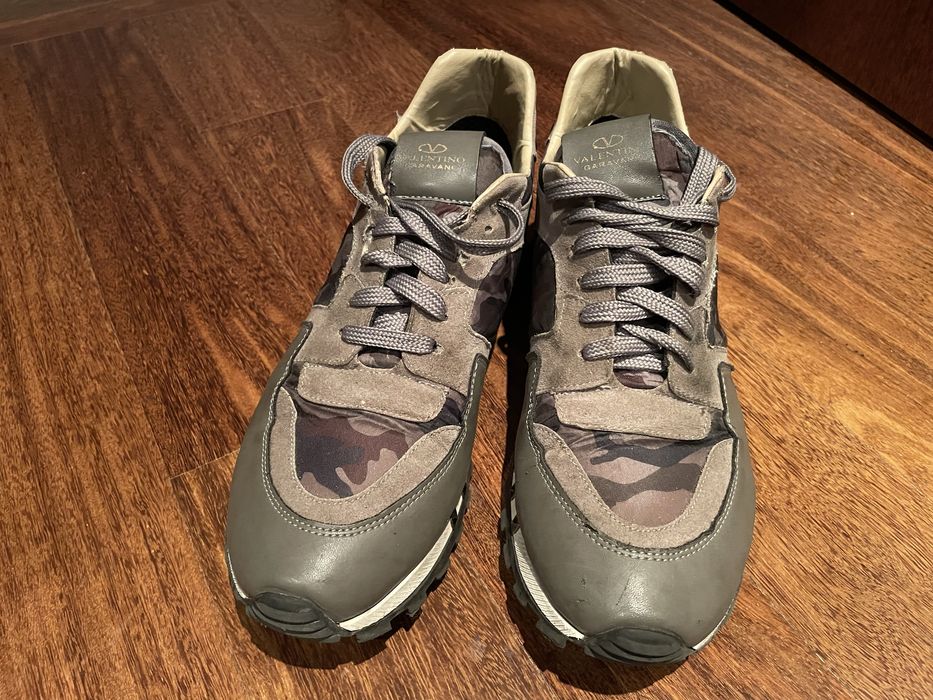 Tenis da marca Valentino