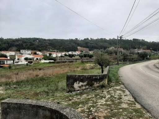 Terreno para Construção c/ Projecto em fase de execução