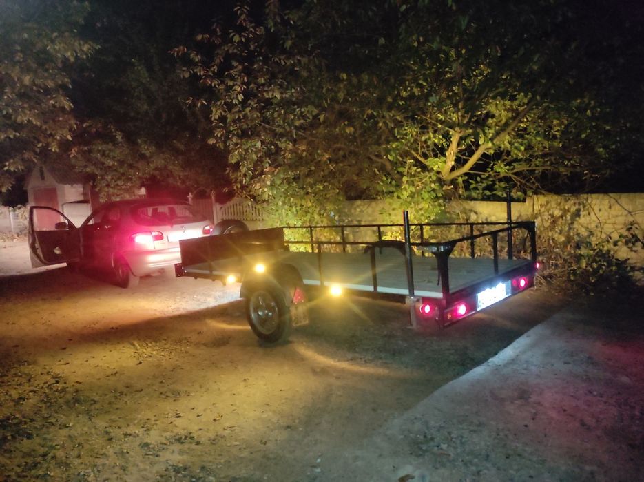 Прицеп 4 метра в аренду.