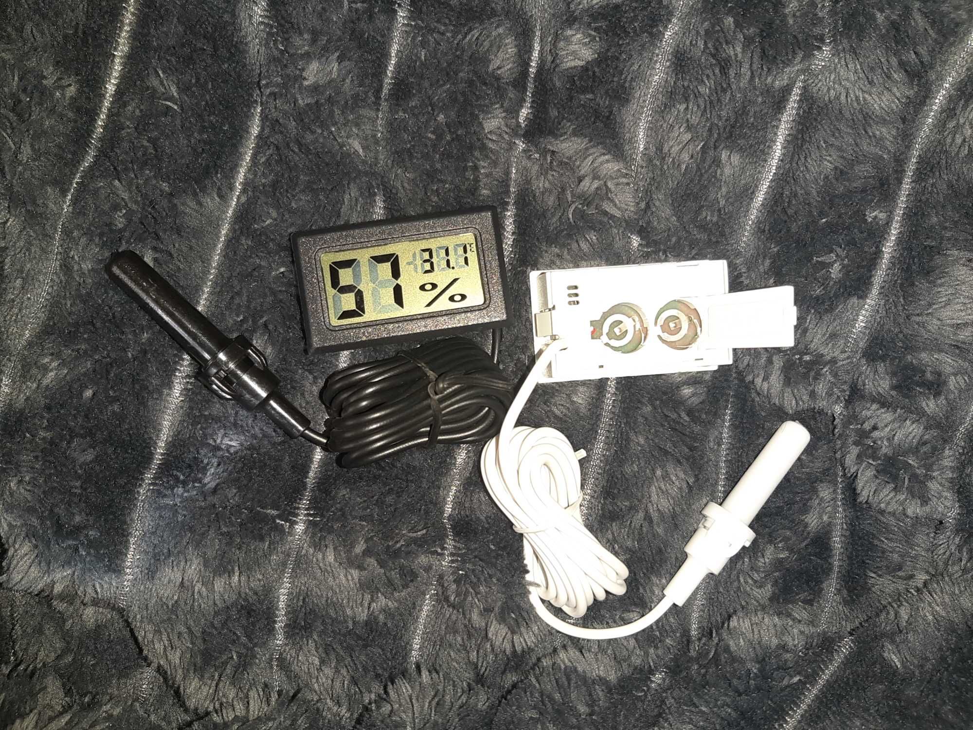 Термометр с выносным датчиком автомобильный электрический температуры