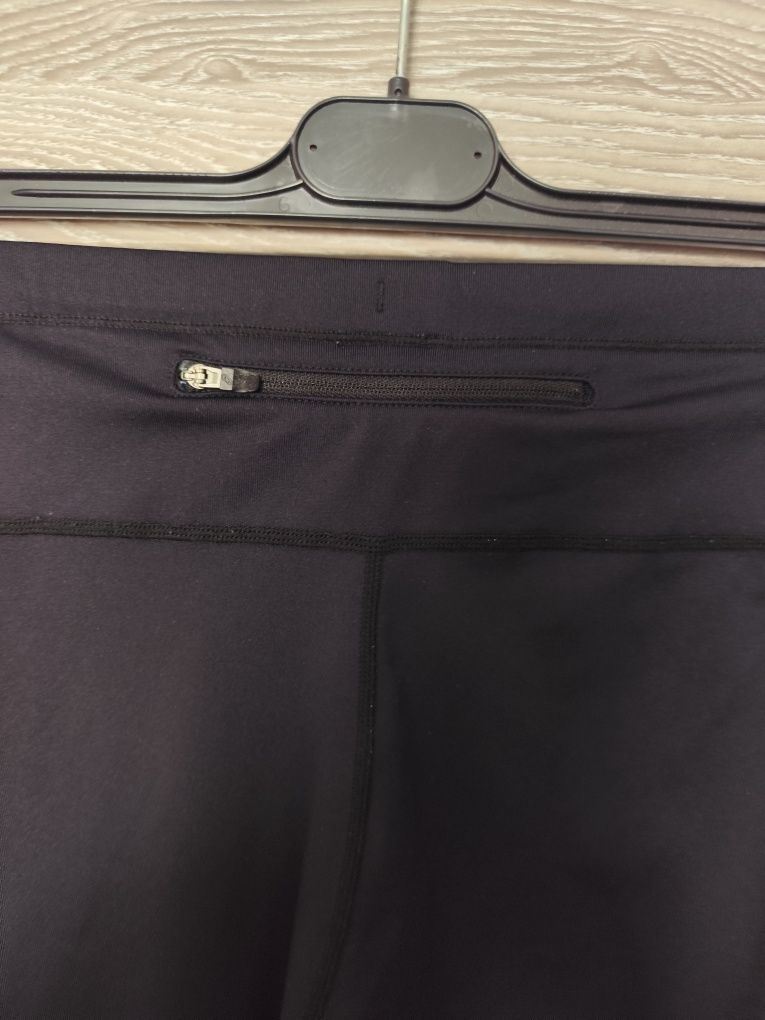 Legginsy sportowe Asics damskie rozm.L.