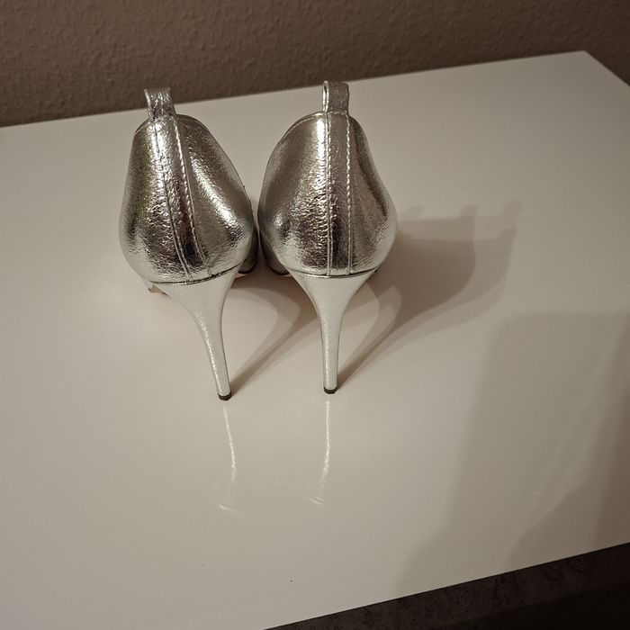 Srebrne szpilki używane