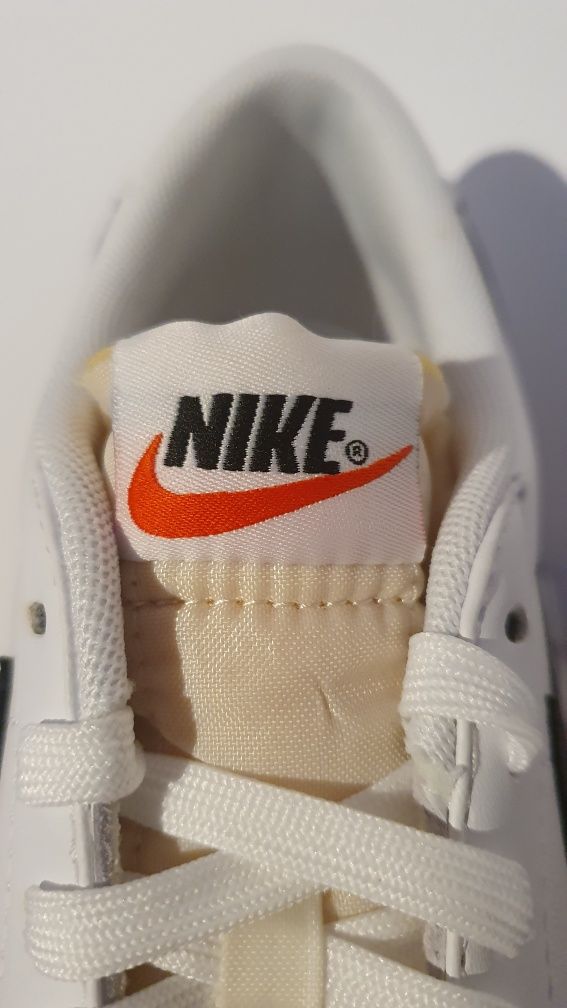Buty sportowe Nike Blazer Low Platform rozmiar 38.5