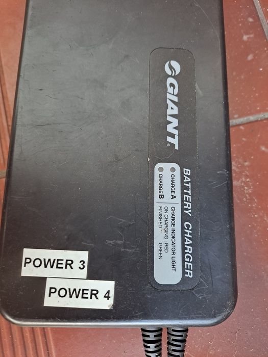 Ładowarka do roweru elektrycznego Giant