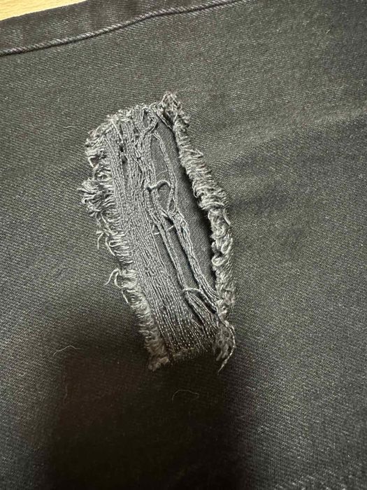 Женские джинсы фирмы Bershka, в одеальном состоянии. Одевала 2 раза.