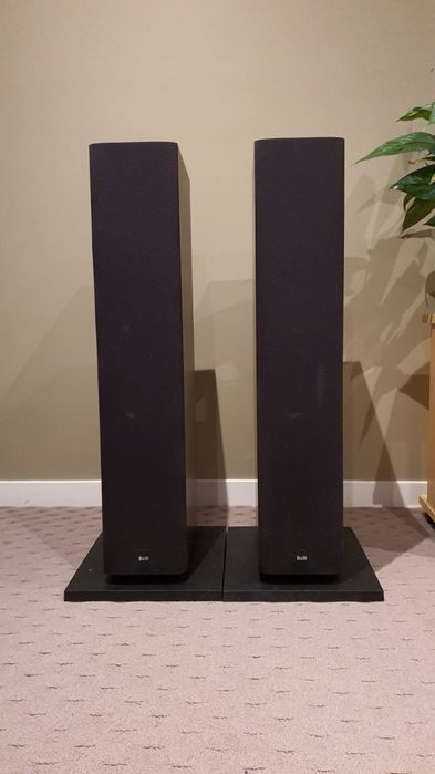Bowers & Wilkins B&W 683
