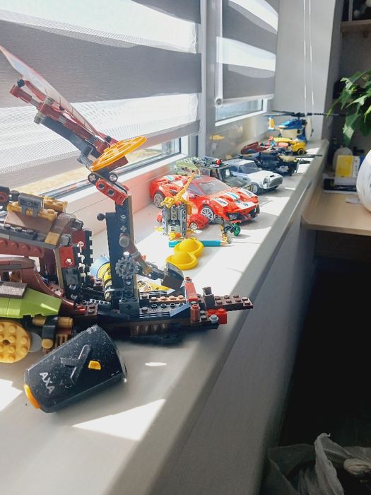 Продам LEGO на вагу