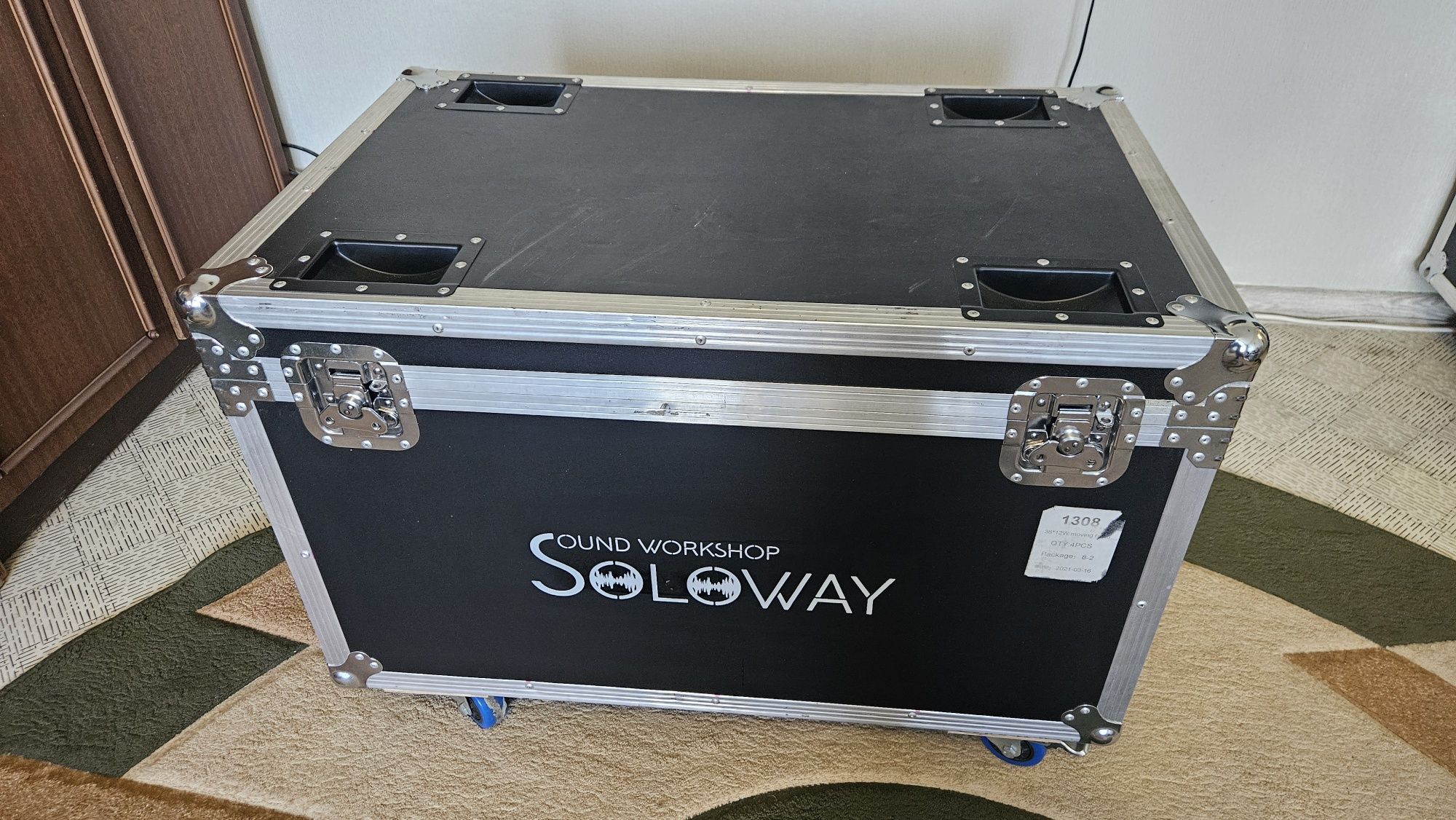 Рухлива голова STLS ST-3618 zoom RGBWA + UV 6 in 1