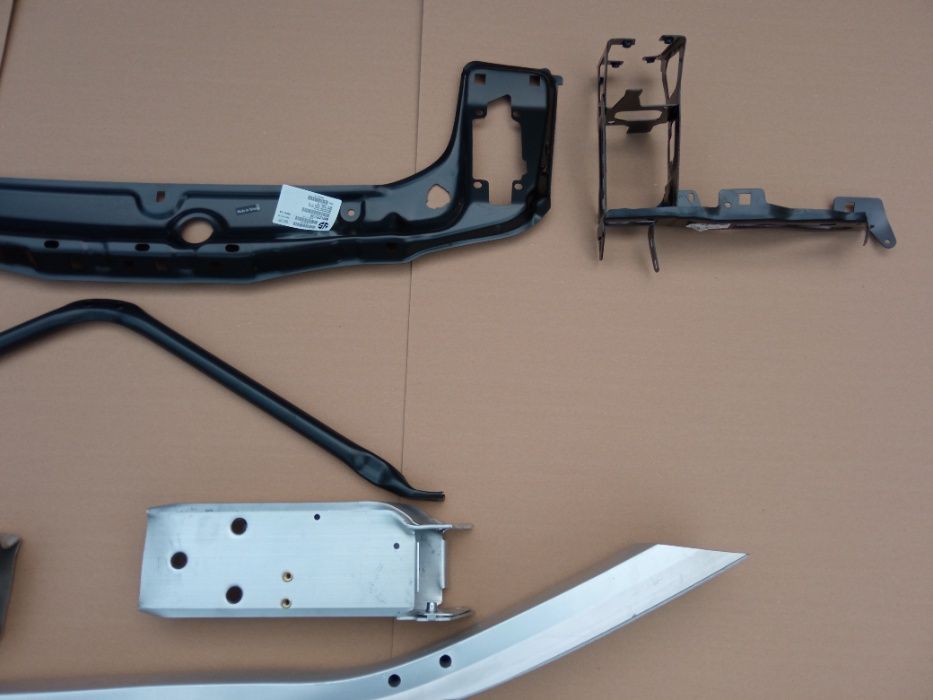 BMW F30 belka pod zderzak aluminuim przód