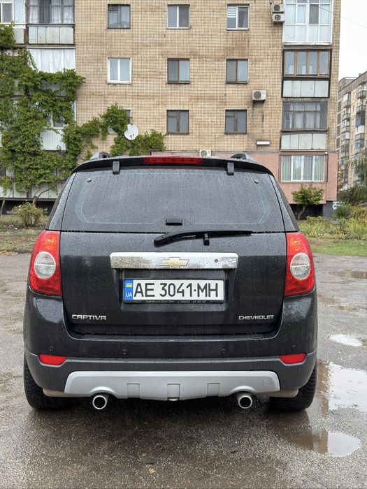 Chevrolet Captiva black c100