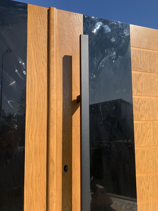 Drzwi zewnętrzne drewniane Dwuskrzydłowe NA każdy wymiar Czarna szyba