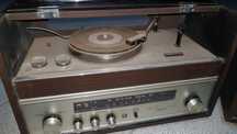 Rádio e Mini gira discos vinil ONKYO