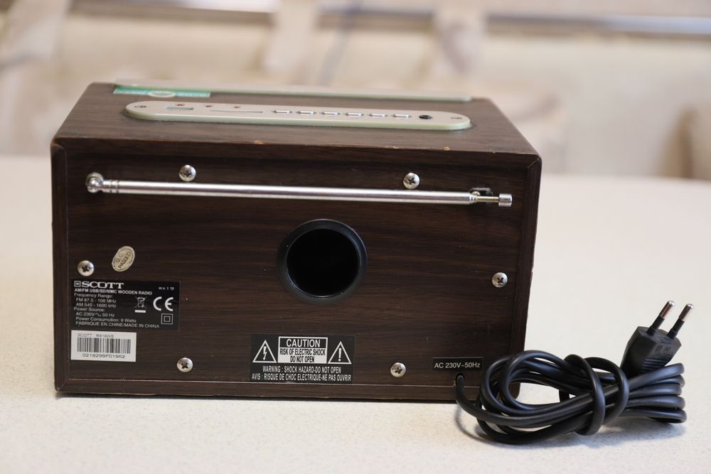 Scott  RX 19  , FM , USB , SD