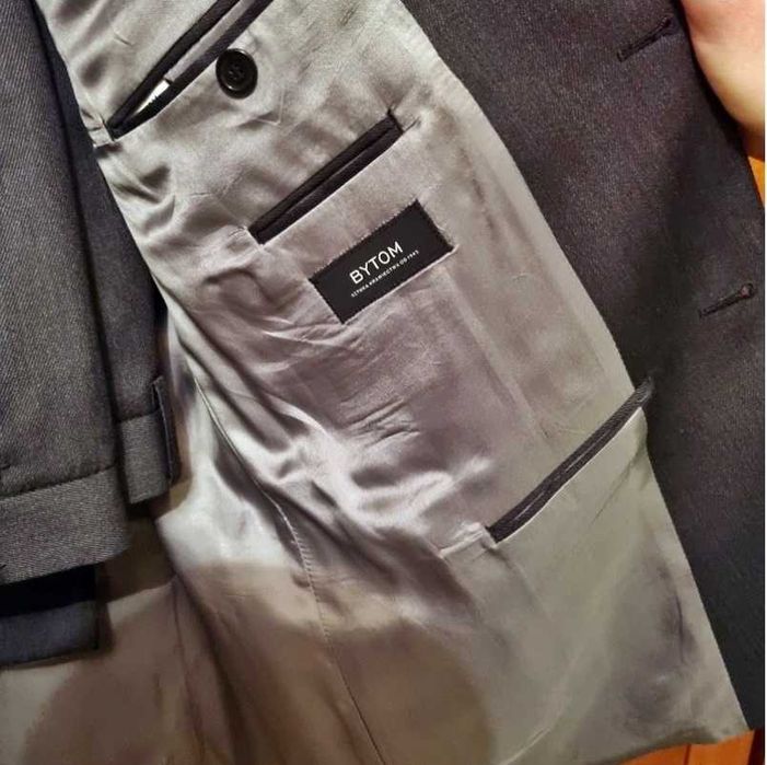 Garnitur Ślubny Męski Firmy Bytom