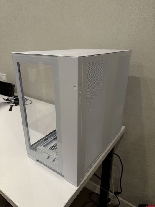 Компьютерный корпус Lian Li O11D Dynamic Evo