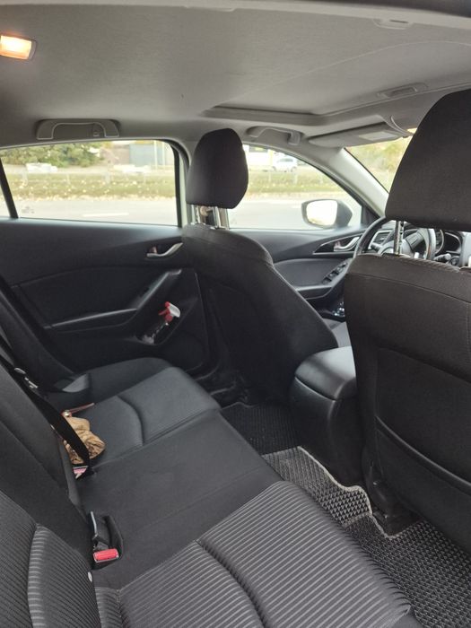 Mazda 3 2.0 AT hatch 2016