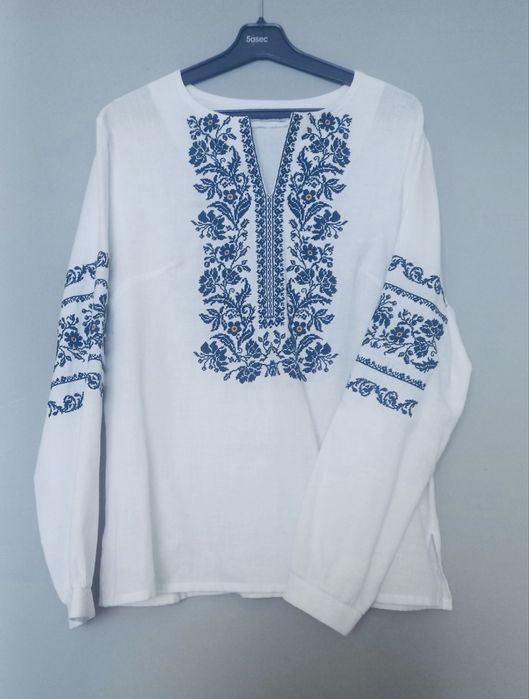 Жіноча вишиванка льон сорочка вишита хрестиком ХЛ