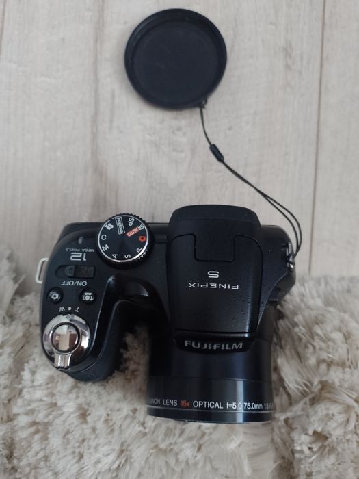 Aparat Fujifilm s1600