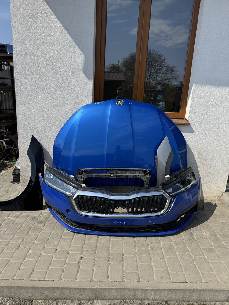 Капот крило телевізор Skoda Octavia A8 Бампер