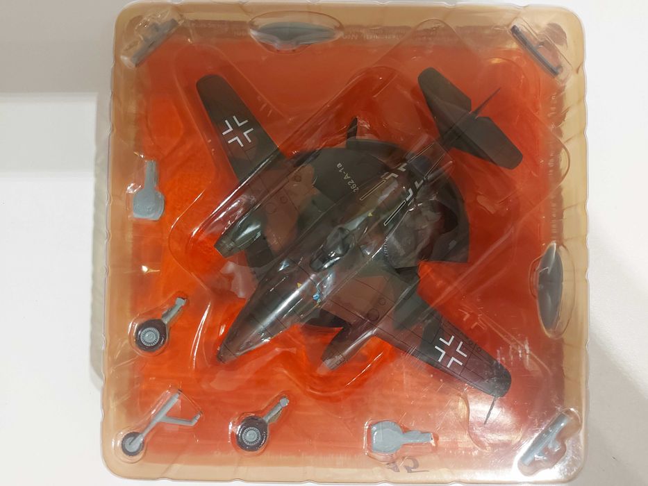 Samoloty II WŚ Messerschmitt ME 262 A-1a Deagostini 1:72
