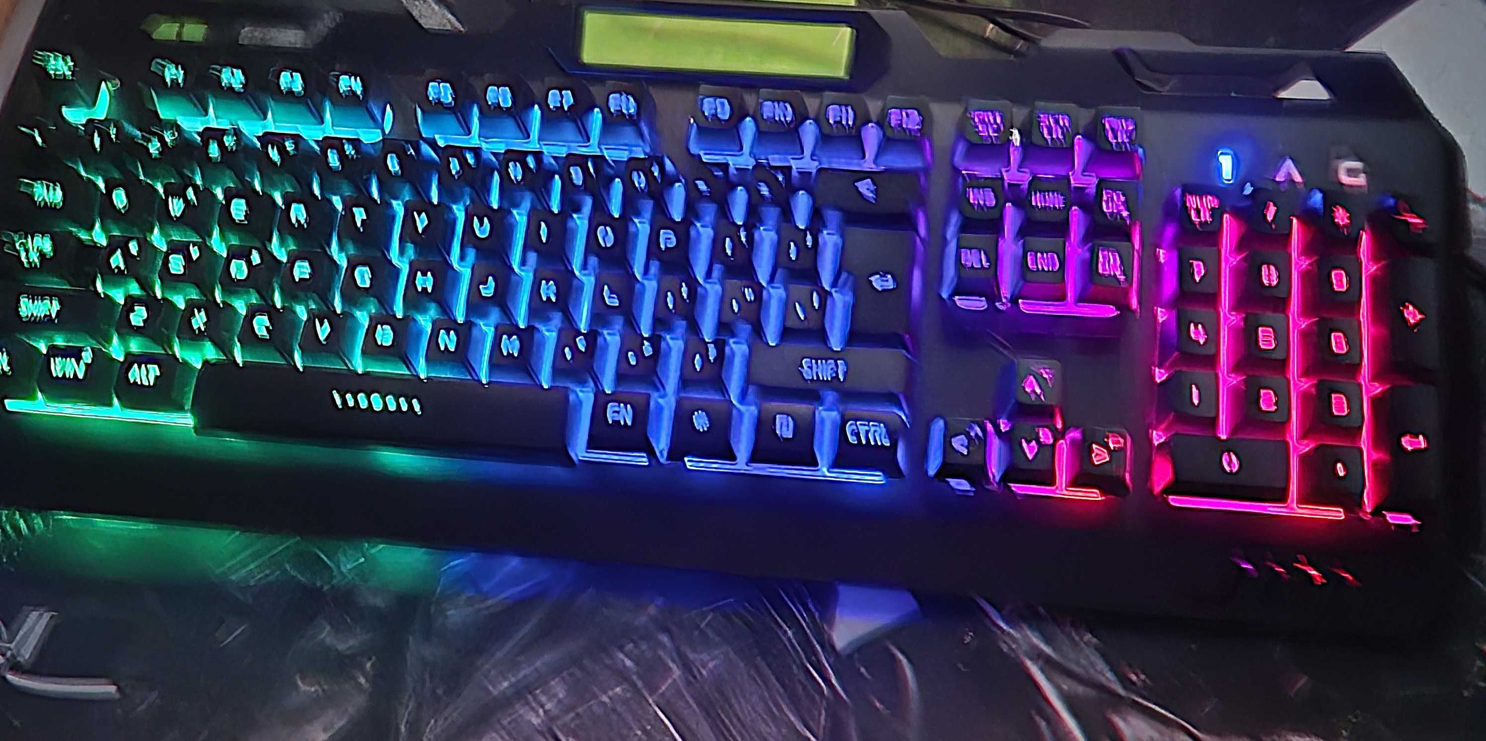 USB przewodowa klawiatura do gier, tęczowa podświetlana klawiatura RGB