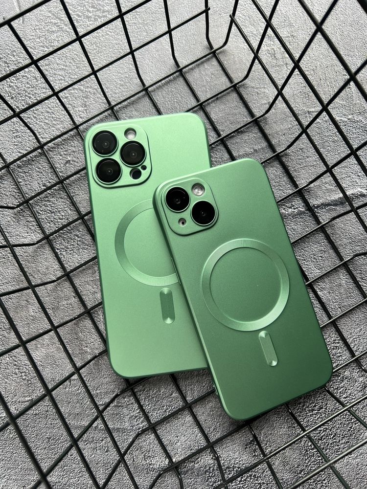 Чохол Matte Silicone with MagSafe с iPhone