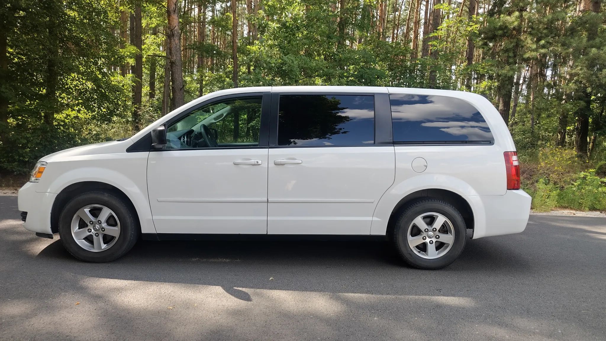 Dodge Grand Caravan DODGE grand caravan 3.3 benz/lpg pewny mały przebieg