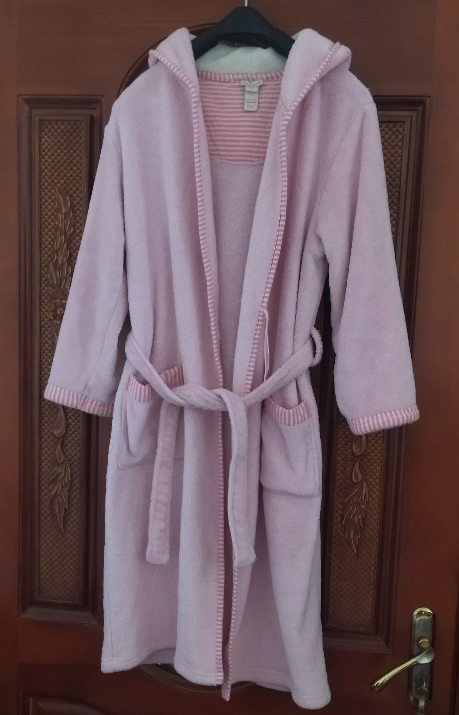 Детский махровый халат . Розовый. На 9-10 лет.