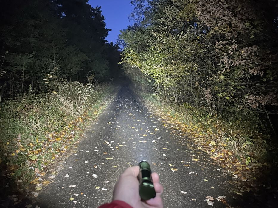 Mocna latarka wurkkos 4500 lum aku5500mah