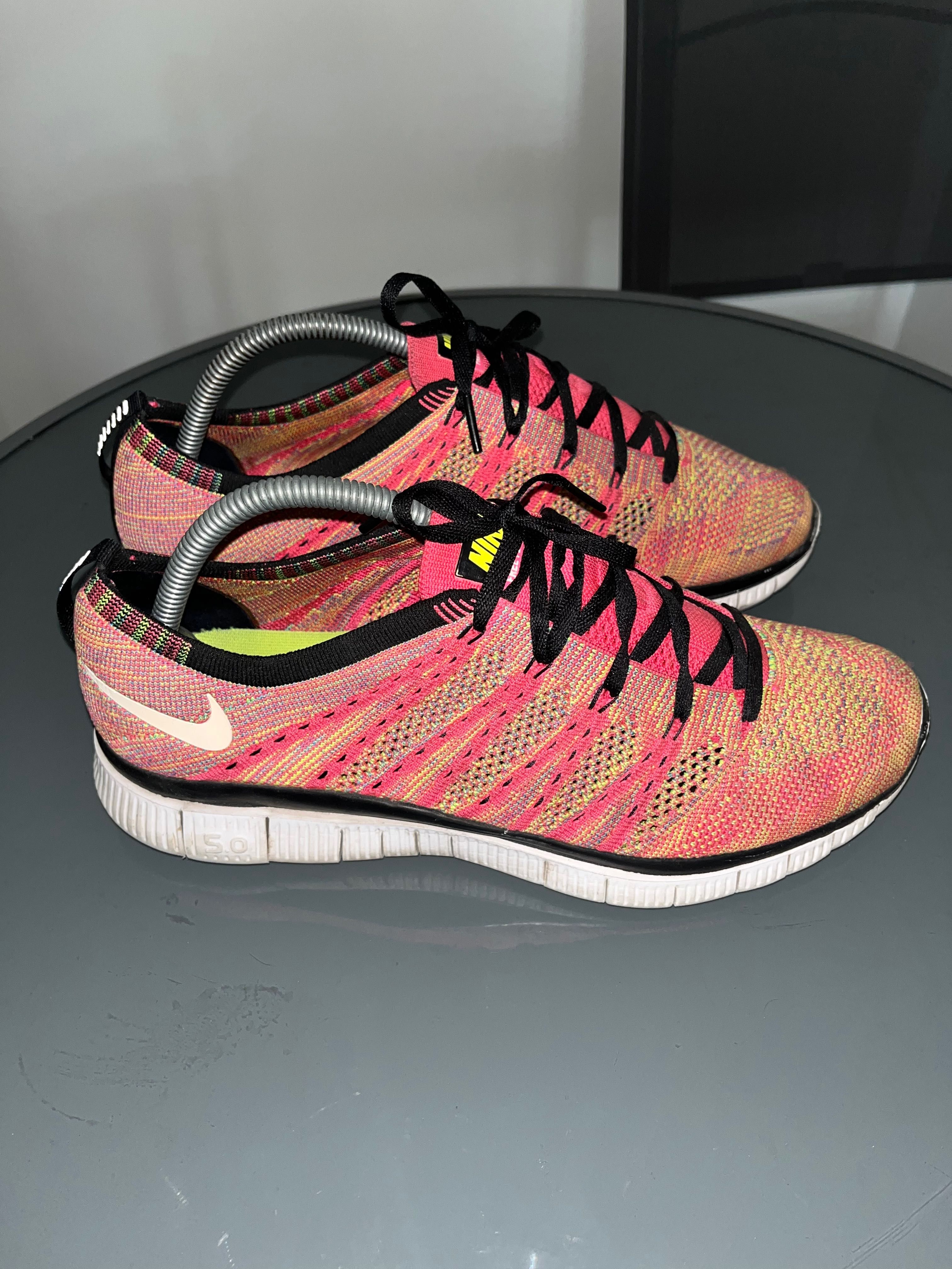 Tênis Nike flyknit