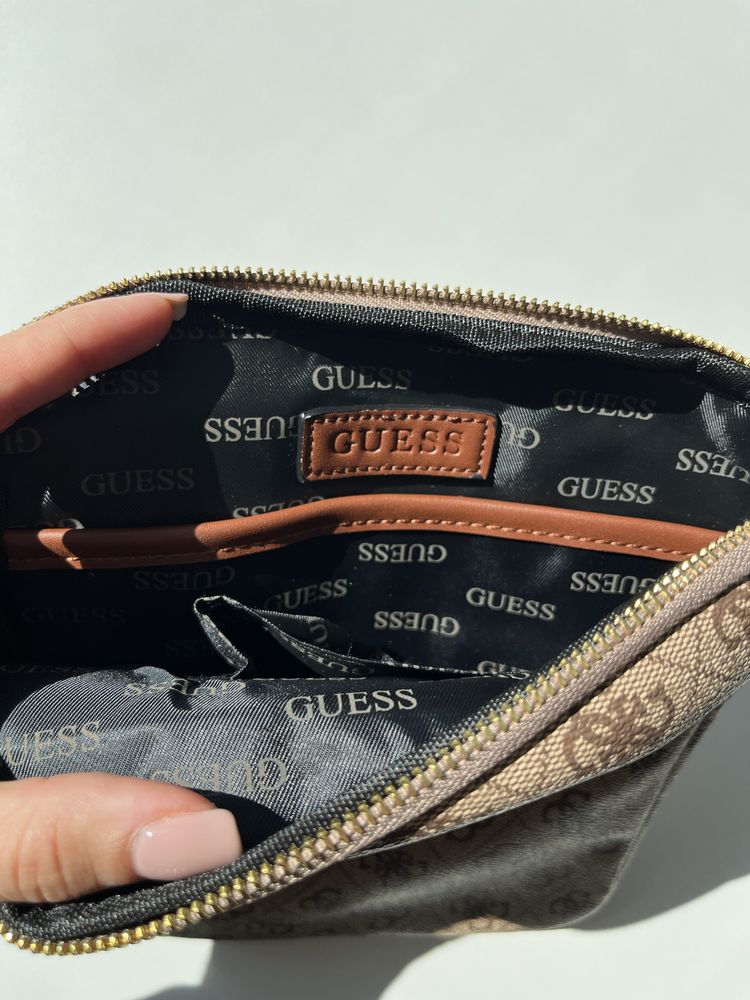 Оригінальна сумка з колекціі Guess