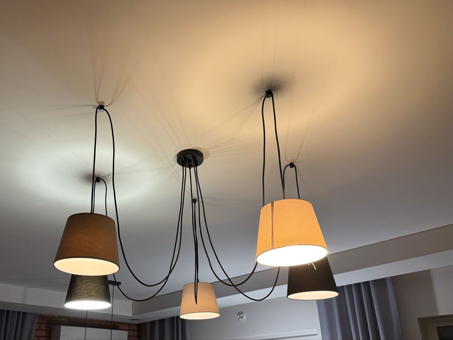 Lampa sufitowa/żyrandol pająk zamsz