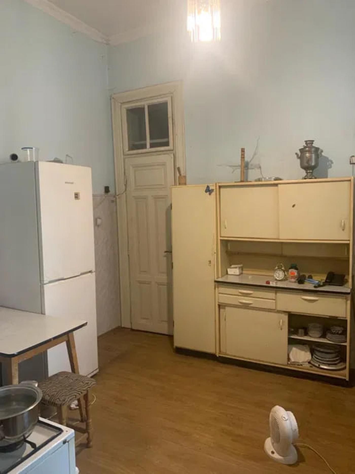 Продам квартиру Львів + підвал (Конопницької 10)