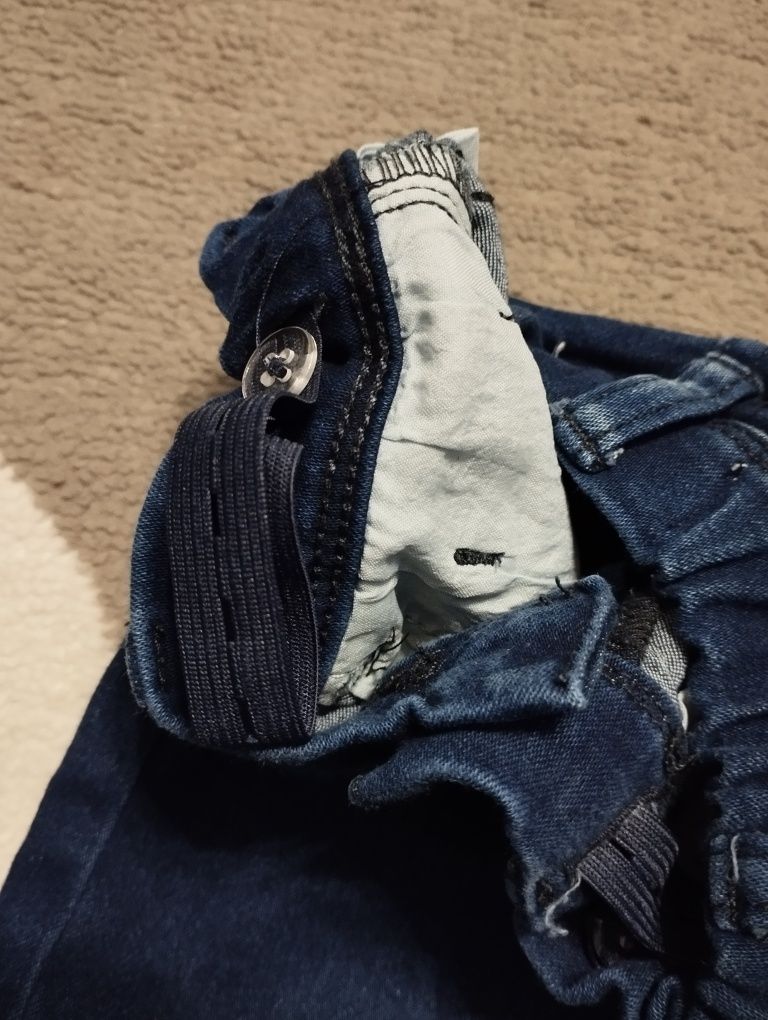2x spodnie jeansowe i szare dla chłopca 110