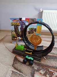 Hot Wheels Monster Truck Epic Loop Challenge