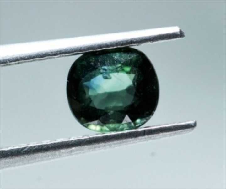Safira 0.7 ct C/Certificação