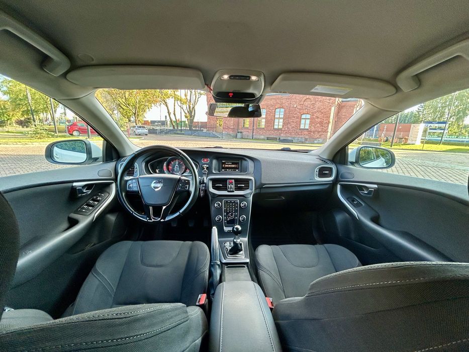 Volvo v40 2013r / nowy rozrząd i sprzęgło / zadbane /