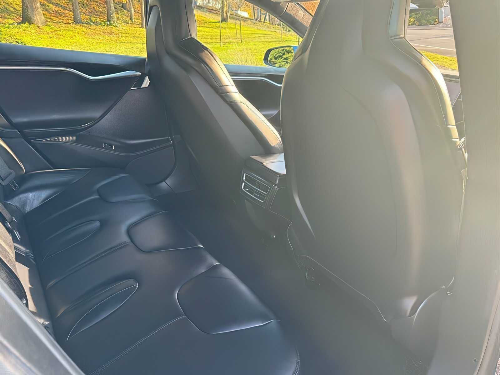 Tesla Model  S 2015 90D