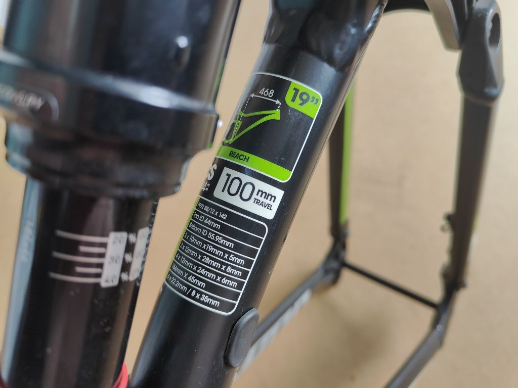 KONA Hei Hei 29" "L" + RockShox Monarch RL 184 мм.