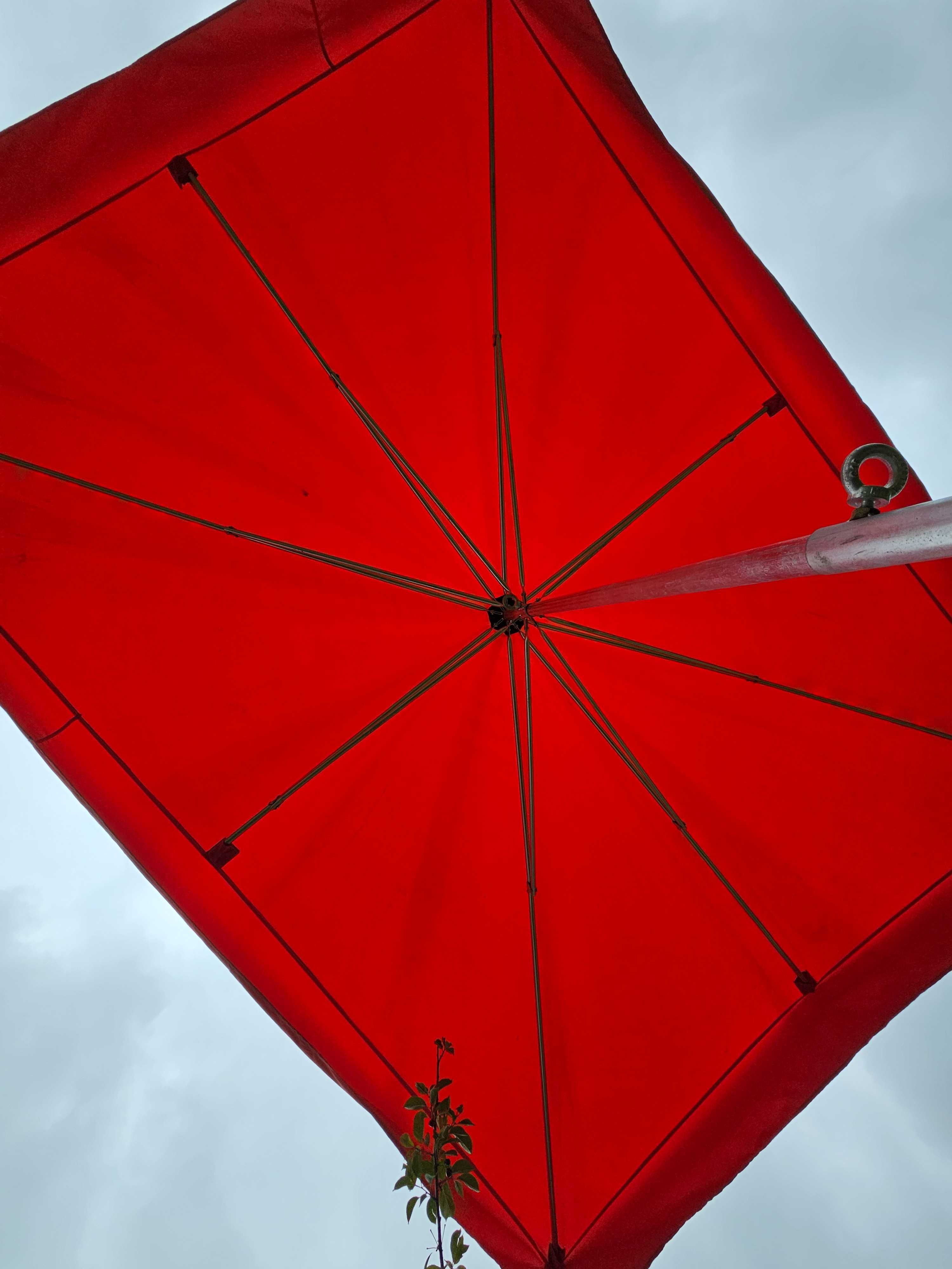 Parasol handlowy czerwony