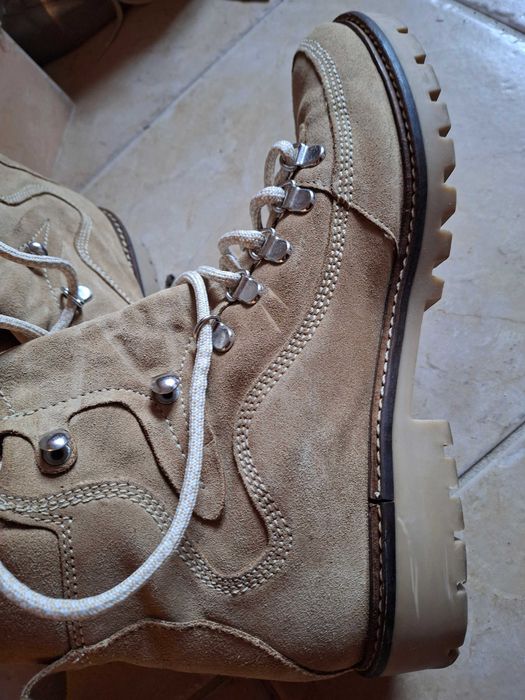 Buty zamszowe do wędrówek