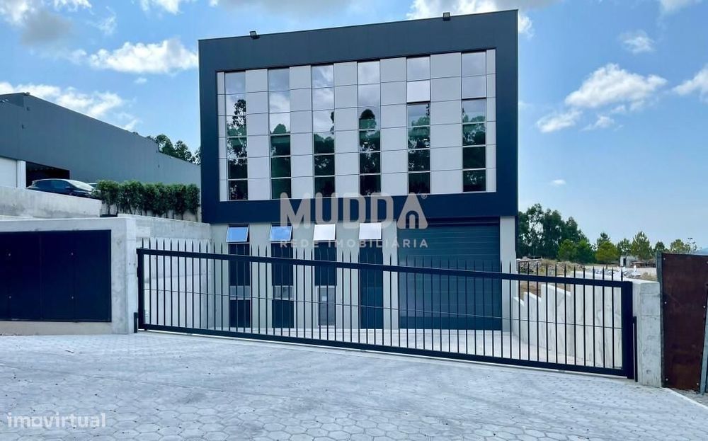 Excelente armazém para arrendamento em Santa Maria da Feira