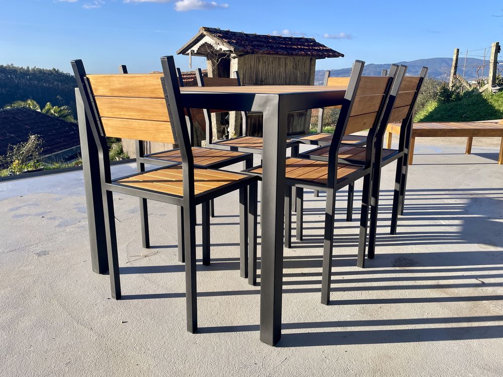 Mesa jantar de jardim
