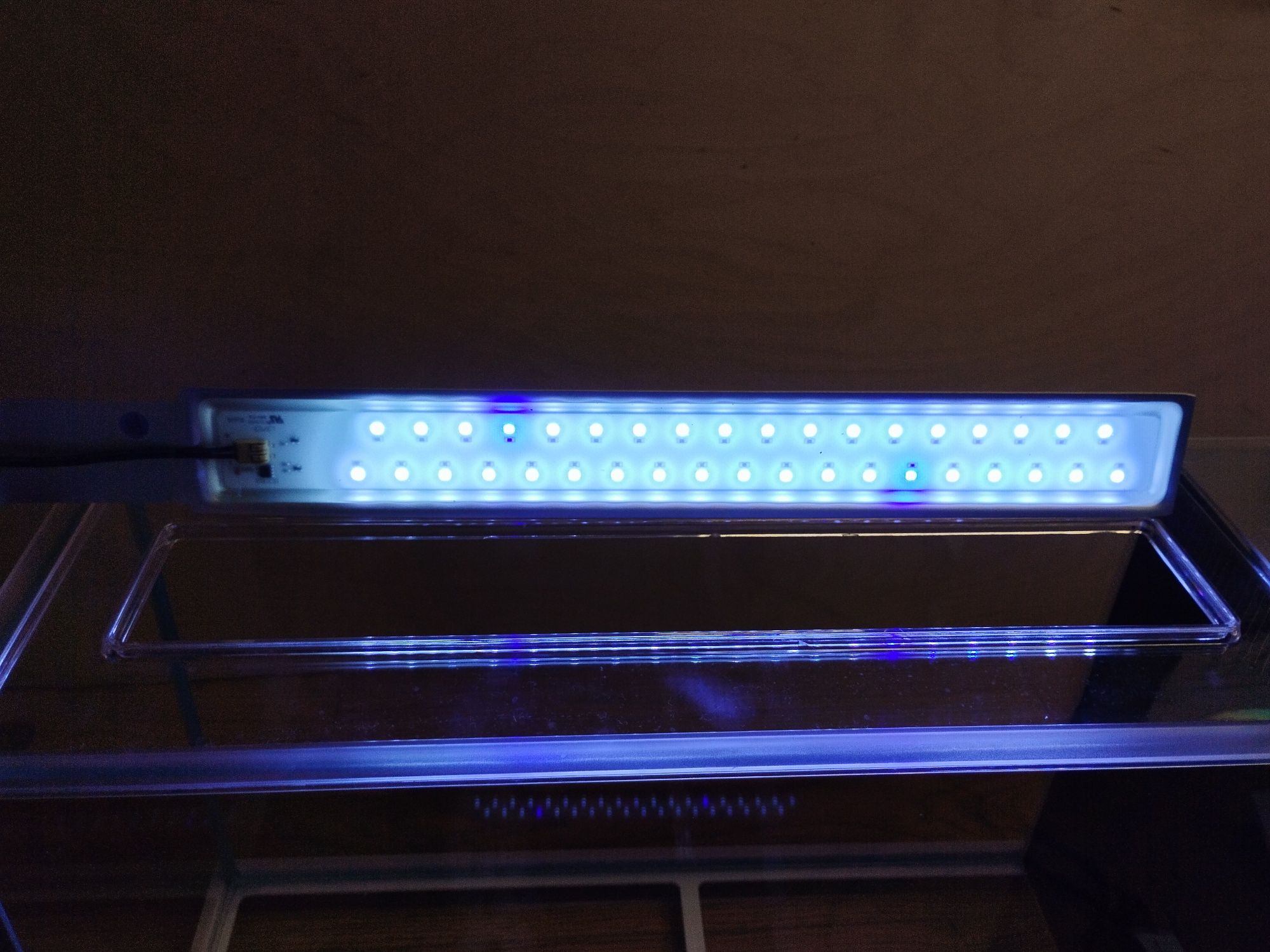 Akwarium szklane nowe FLUVAL SPEC V Z LED, 19L, 52 CM X 29.5 CM X 19 C