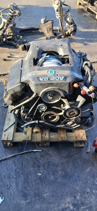 Двигун Мотор AMX 2.8i суперб а6 а4 2.8 амх